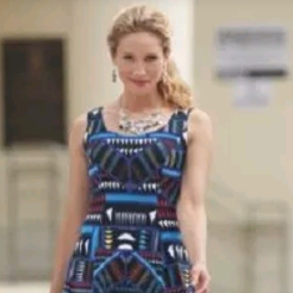 Final $4   Monroe & Main "Scuba Fit-N-Flare Dress Sz.… - Picture 2 of 4